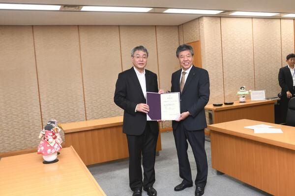 「村田製作所チアリーディング部」、京都府文化観光応援大使に就任　ロボットとして初