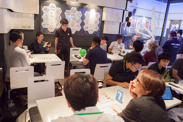 「ガンシェルジュ ハロ Night」ガンダムカフェ秋葉原で見てきた！セイラ役の藩めぐみさんとハロがドキドキの会話、イベント参加レポート