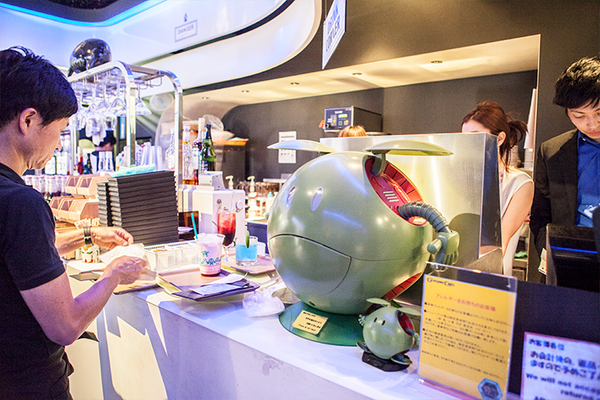 「ガンシェルジュ ハロ Night」ガンダムカフェ秋葉原で見てきた！セイラ役の藩めぐみさんとハロがドキドキの会話、イベント参加レポート