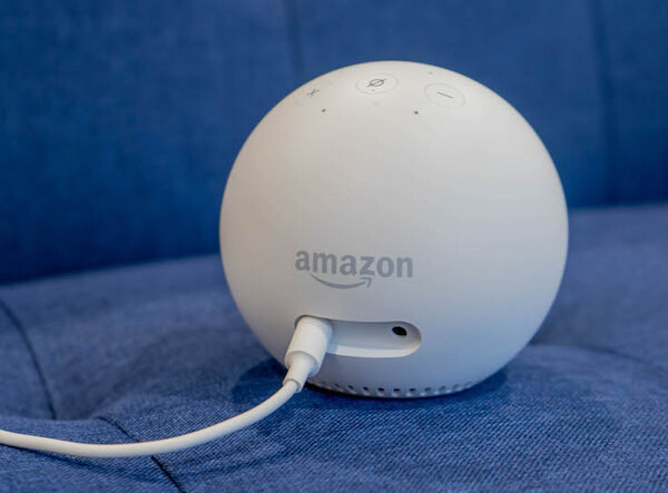 【発売前レビュー】明日発売の日本語版「Echo Spot」！ Alexa搭載のディスプレイ付きスマスピ