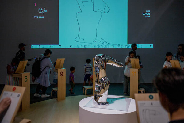 日本科学未来館で開催中の「デザインあ展」でロボット見てきた