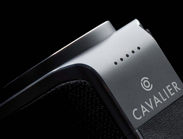 Cavalier Audioがこだわり素材の高級ポータブルスマートスピーカー「The Maverick」を発売。お値段約300ドル