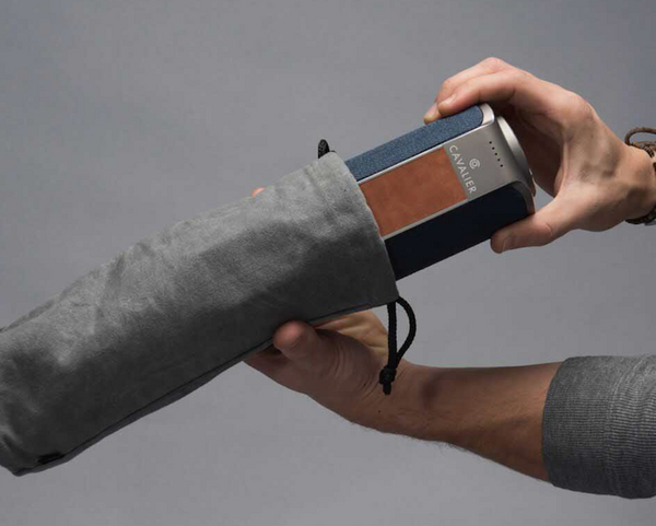 Cavalier Audioがこだわり素材の高級ポータブルスマートスピーカー「The Maverick」を発売。お値段約300ドル