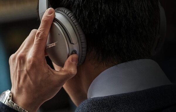 BOSEのワイヤレスヘッドホン「QuietComfort 35 II」がアレクサとGoogleアシスタントに両対応