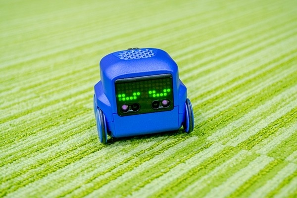 本日発売の新ロボット「ハロー！QB」で遊んでみた！ 小学生男子におすすめ！
