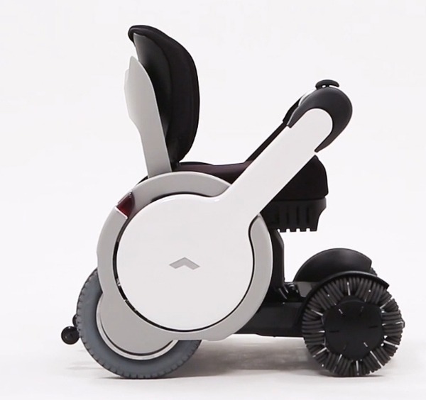 【未来的】モビリティ・ロボ「WHILL」に研究開発モデル登場！オムニホイール機構、遠隔操縦、分解などを体験してみた