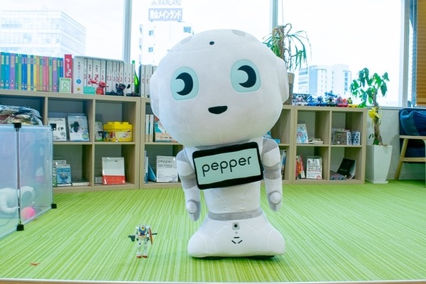 でかすぎて邪魔なのに人気「特大ペッパーぬいぐるみ」が一般販売開始