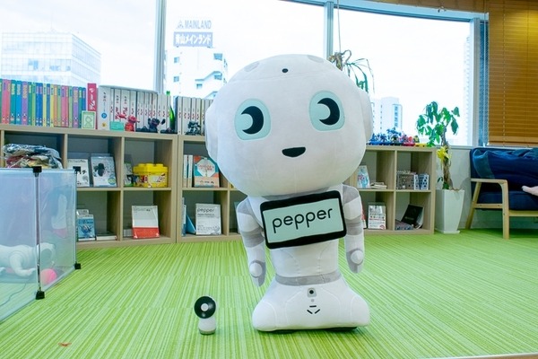 でかすぎて邪魔なのに人気「特大ペッパーぬいぐるみ」が一般販売開始