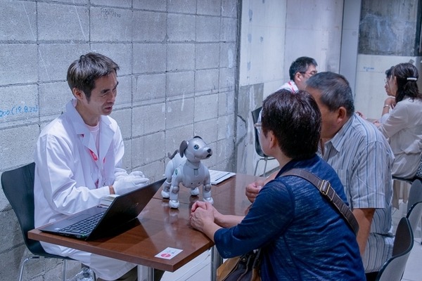第一回「aiboファンミーティング」レポート　中が丸見えの「スケルトンaibo」の初展示も　#aibo
