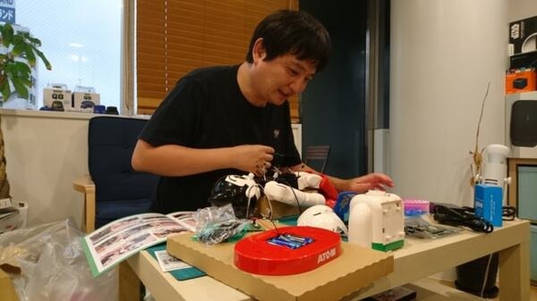 完成間近！ 講談社の「ATOM（アトム）」を68号まで組み立ててみた【週刊 鉄腕アトムを作ろう！】