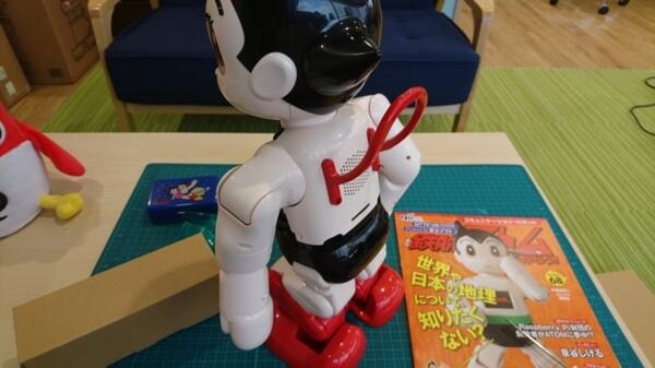 完成間近！ 講談社の「ATOM（アトム）」を68号まで組み立ててみた【週刊 鉄腕アトムを作ろう！】