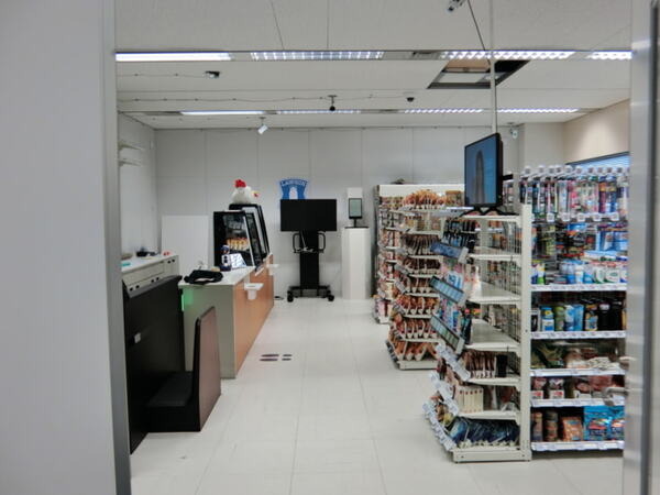 【IoT業界探訪Vol.24】ローソンの「未来のIoTコンビニ」オープンイノベーションラボに行ってみた
