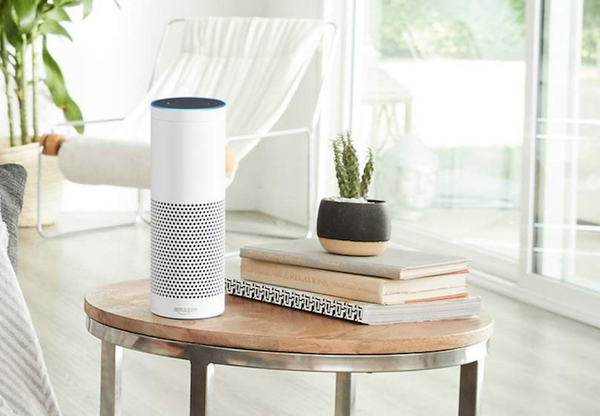 【9/2まで】Amazonがタイムセール祭りでAmazon Echo Plusを44%オフの9,990円で販売中。Philips Hueをプラスしてもお値段変わらず。