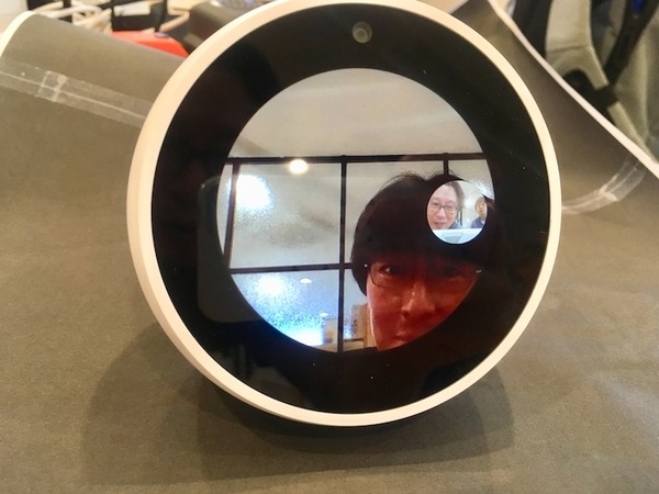 Alexaにビデオ/音声通話・メッセージ送受信機能が追加　「Echo Spot」は期間限定で2割引