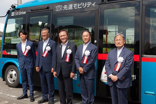 【動画あり】江ノ島の公道を走るSBドライブの自動運転バスに乗ってみた