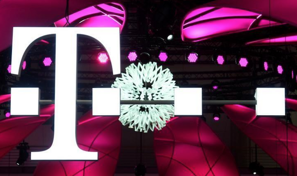 ドイツテレコムが自社音声アシスタント「Magenta」搭載のスマートスピーカーの発売を延期。現在1,000名のテスターで実機検証中。