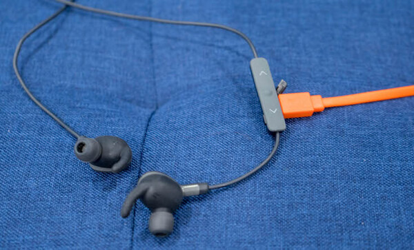 JBL初の「Googleアシスタント」搭載カナル型イヤホン「JBL EVEREST 110GA」実機レビュー
