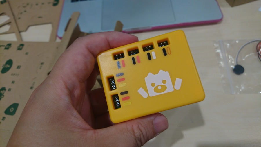 【本日発売！】ダンボールを素材にした「embot（エムボット）」の製品版を作ってみました！