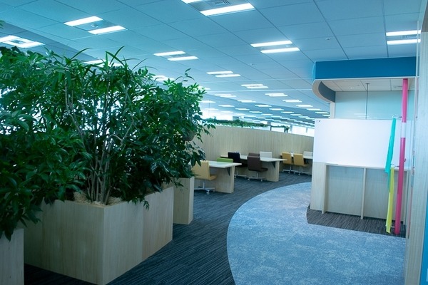 【フォトレポート】Amazonの新オフィスが初お披露目　多様性と働きやすさを重視