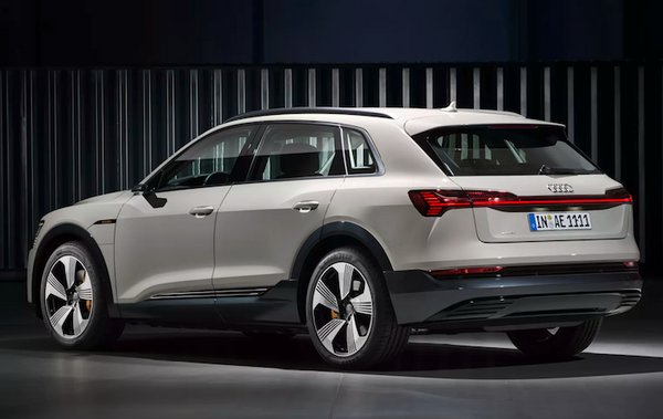 アウディ、来年発売の電気自動車「Audi e-tron SUV」にAmazon Alexa搭載へ