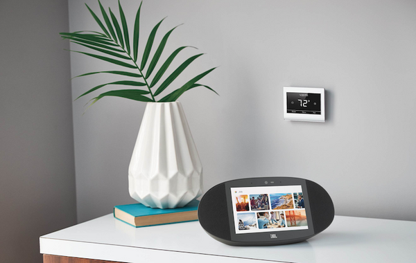 最新スマートディスプレイ「JBL Link View」が早くも値下げ。Google Home Hubが影響か