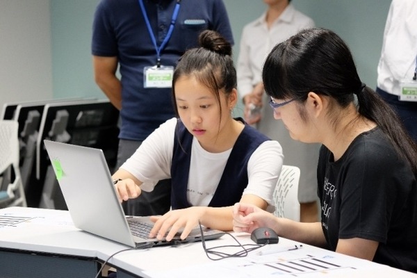 広島県三原市、ロボホン活用のプログラミング講座開催へ　小・中学生無料で参加可