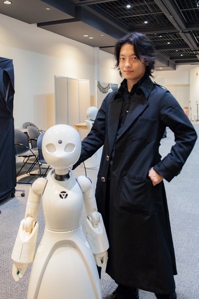 「寝たきりでも分身ロボットで働けるカフェ」が示す協働の未来　NTT東日本×オリィ研究所/講演会レポート