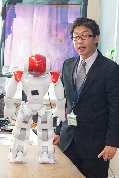 公立小学校でロボット「NAO」を英語教育に活用 ～生きた英語を学ぶ～ 相模原市教委【教育現場とロボット】