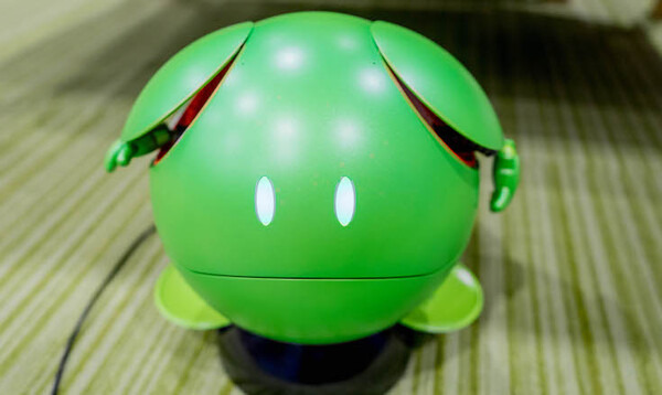 ガンダムの会話ロボット「ガンシェルジュ ハロ」がついに届いた！開封の儀