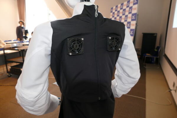 THKとミズノ、ヒューマノイド用空冷服「エアリージャケット」開発　「SEED-noid」専用
