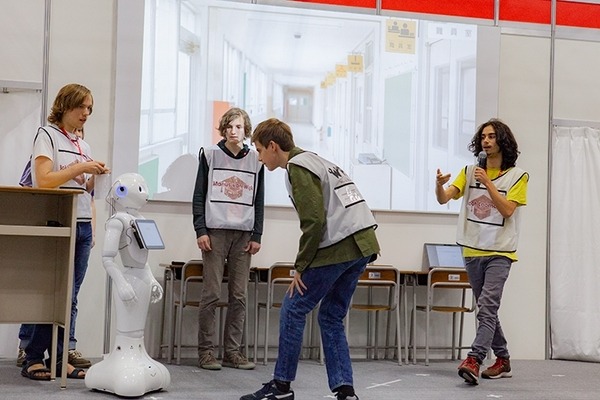 国際大会のWRS「ジュニア競技」ってどんなことするの? ロボットがいる将来の生活とプログラミング教育　競技委員長に聞く / World Robot Summit 2018