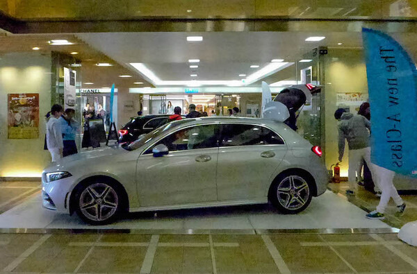 「Hi, メルセデス！電動ブラインドを閉めて」ベンツを音声制御できる「MBUX」体験レポート、本当に会話は通じるのか