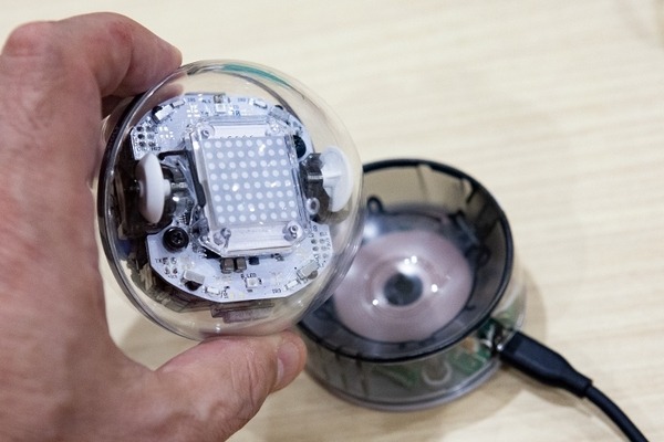 プログラミング教育130万人の利用実績を持つスフィロの新製品「Sphero BOLT」(スフィロボルト)が上陸！算数、理科、図工への応用例も紹介