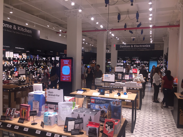 ニューヨークのAmazonの実店舗「4-Star」に行ってきた！　高評価の商品を2000点販売