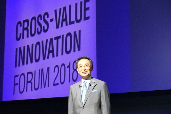 なぜ火鍋専門店にロボットだったのか　パナソニック津賀社長が語った「くらしアップデート」とは