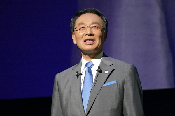 なぜ火鍋専門店にロボットだったのか　パナソニック津賀社長が語った「くらしアップデート」とは