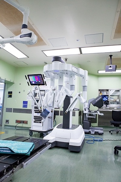 ダビンチのロボット手術の症例1,000件超、聖路加国際病院ロボット手術センターに聞く「ダビンチの実際と今後」(ダビンチ特集 /後編)