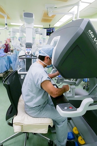 ダビンチのロボット手術の症例1,000件超、聖路加国際病院ロボット手術センターに聞く「ダビンチの実際と今後」(ダビンチ特集 /後編)