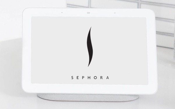 画面付きスマートスピーカー「Google Home Hub」がメイクアップ動画に対応　ハンズフリーの音声操作でお化粧タイム