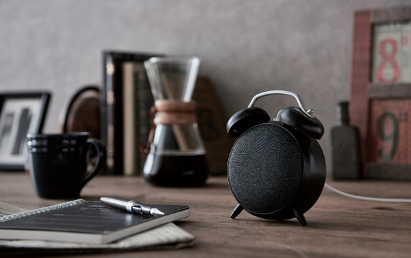 「Google Home mini」がお洒落なインテリアに早変わりするスタンドアクセサリ3種が11月下旬に発売