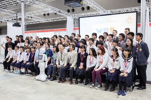 夢は科学者に宇宙飛行士！子ども達がロボットに出会い、未来のサイエンティストへの夢に繋がる ～子ども達の「World Robot Summit」～