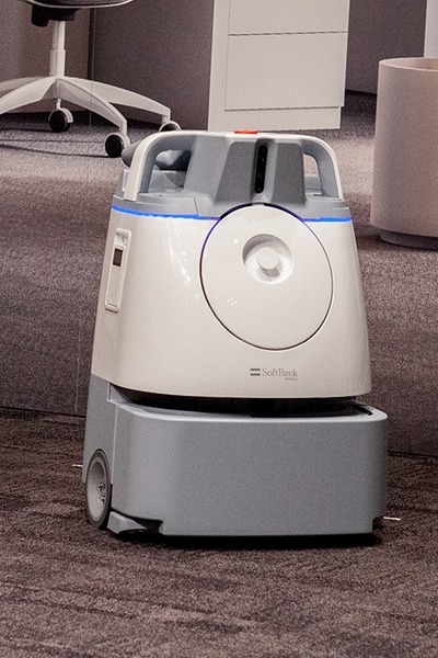 ソフトバンクが乾式の自動運転掃除ロボット「Whiz」を発表！手押しで掃除したルートを自動で学習「AI清掃PRO」シリーズ最新機