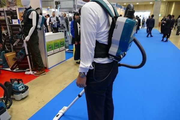 業務用も床掃除はロボットに任せる時代が本格到来　ビルメンヒューマンフェア ＆ クリーンEXPO 2018