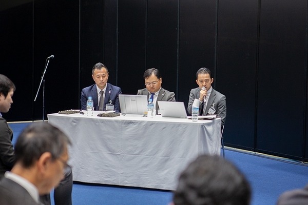 ビルメンテナンス「業務用清掃ロボット最前線」現状と課題、注目のロボット機種は? 日本ビルメンロボット協議会のパネル討論