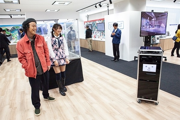 ソフトバンクが開発中の謎のロボットが「5G×IoT Studio」で稼働中！小売業と映像業界、オンラインゲームに「5G」と「MEC」を活用