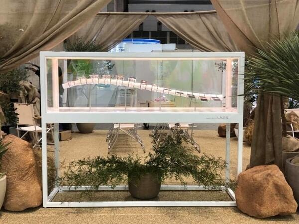 【近未来のデザイン感！】生物のように優雅に羽ばたくソーラーパネルロボットからインスピレーションを感じた