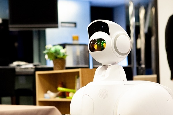 AI搭載の介護支援ロボット「アイオロス・ロボット」徹底解説！エレベータに乗れて、作業に最適なロボットハンドを自分で交換する