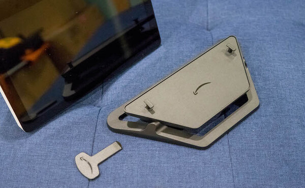 Amazon Echo Show（第2世代）用「角度調節スタンド」レビュー