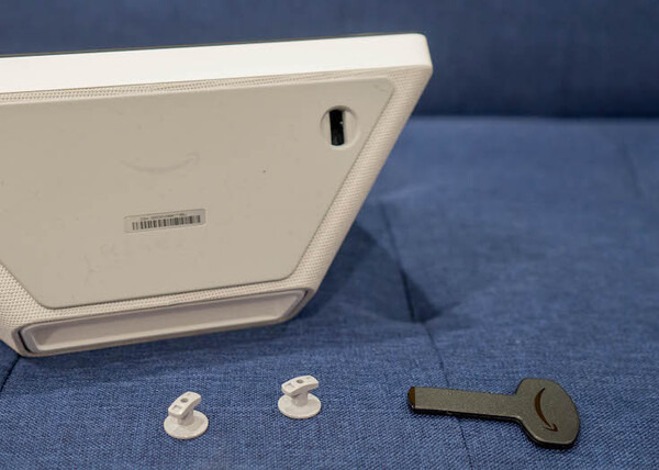 Amazon Echo Show（第2世代）用「角度調節スタンド」レビュー