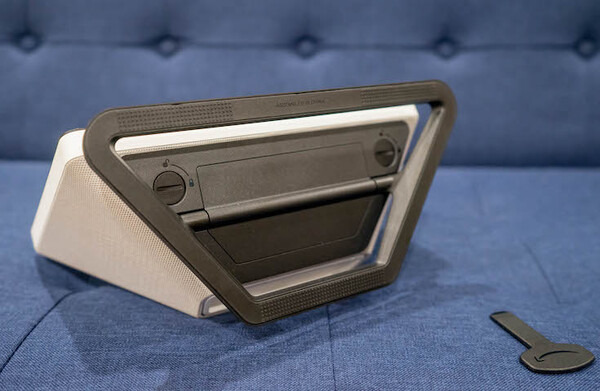 Amazon Echo Show（第2世代）用「角度調節スタンド」レビュー